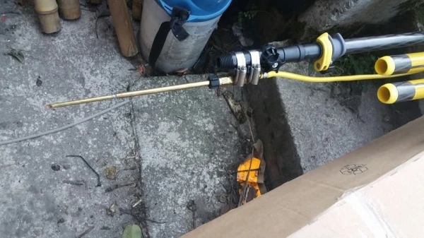 Image de couverture de l'album Équipement : perche pour intervenir sur les frelons asiatiques